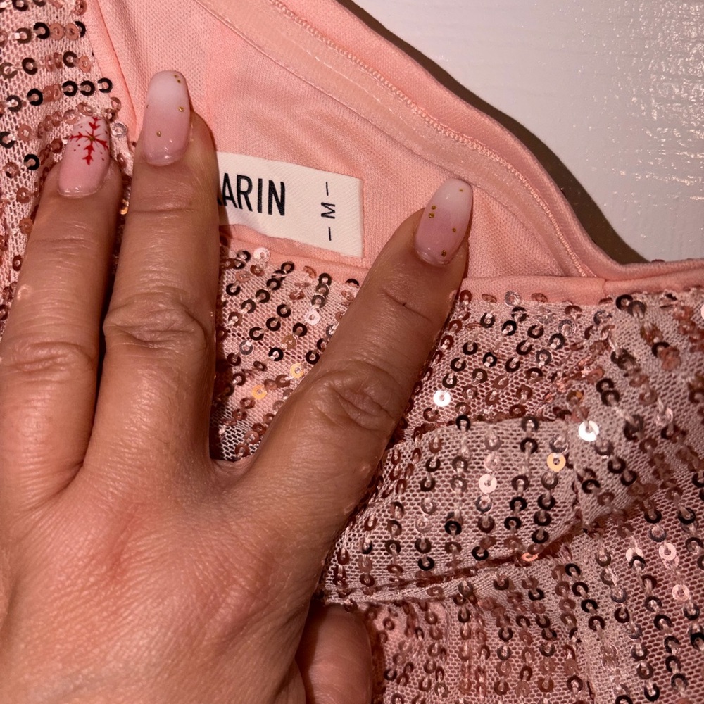 Rose Gold Sequins One-Shoulder Dress - Picture 6 of 7